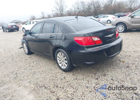 2010 Chrysler Sebring Limited z USA, uszkodzony, nr VIN 1C3CC5FB4AN207557